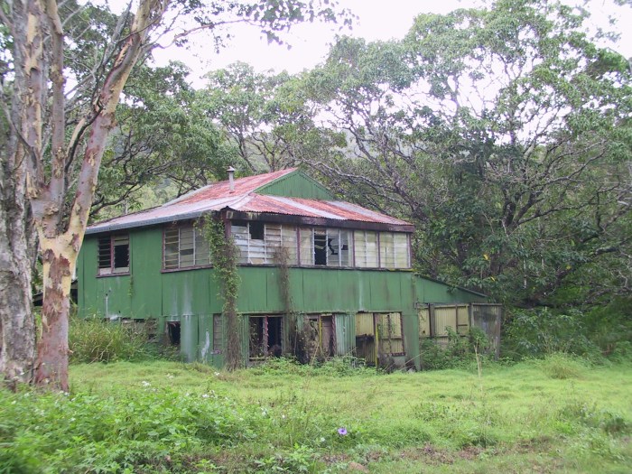 Things do not always live up to our expectations - (c) Bard 2003